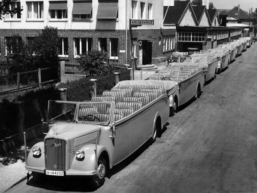  Opel Blitz 3.6/47NR Ausflugsbus by Kassbohrer 1938 года  (фото 2 из 2)